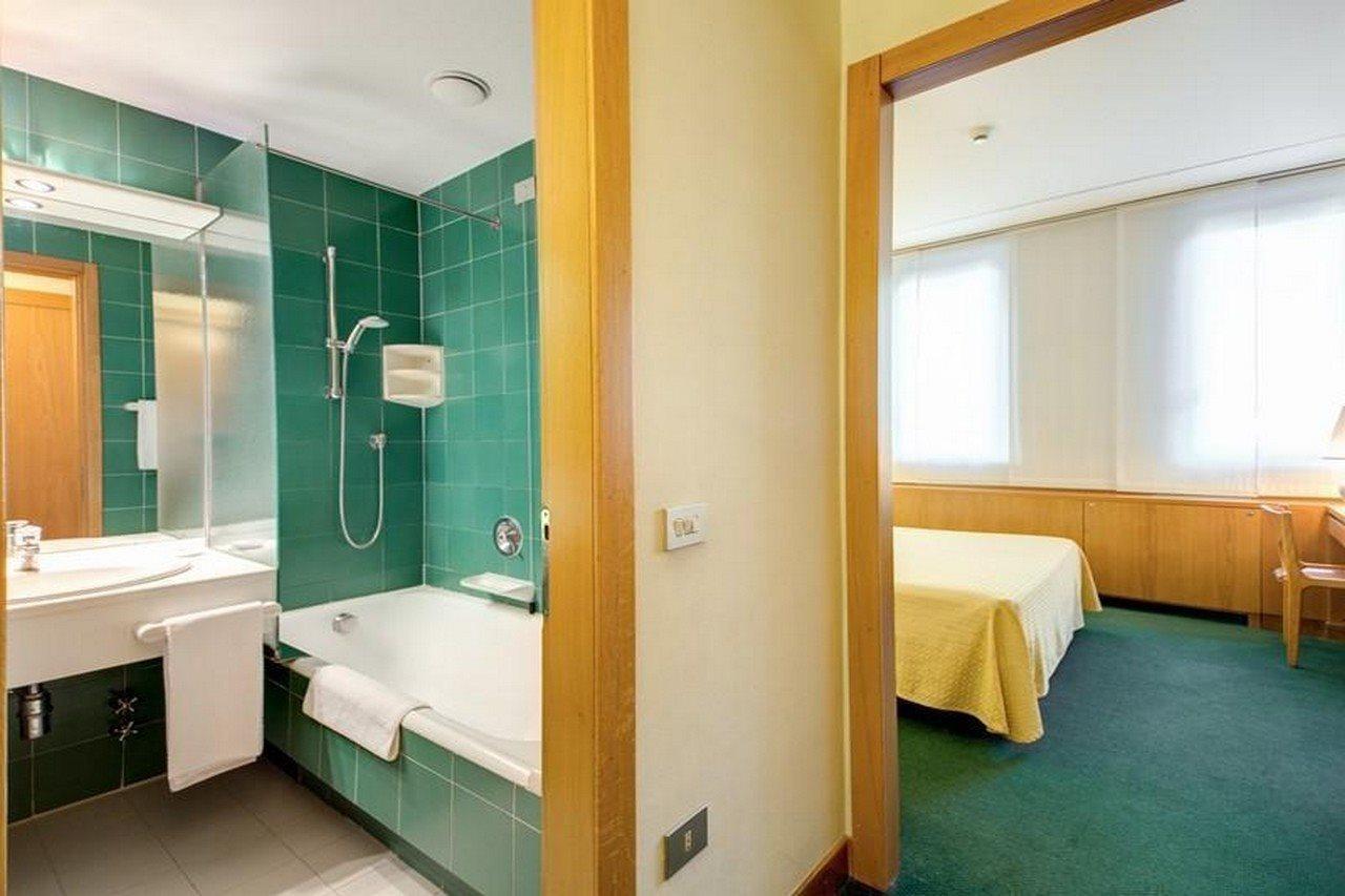 Hotel Galileo Milan Exterior photo