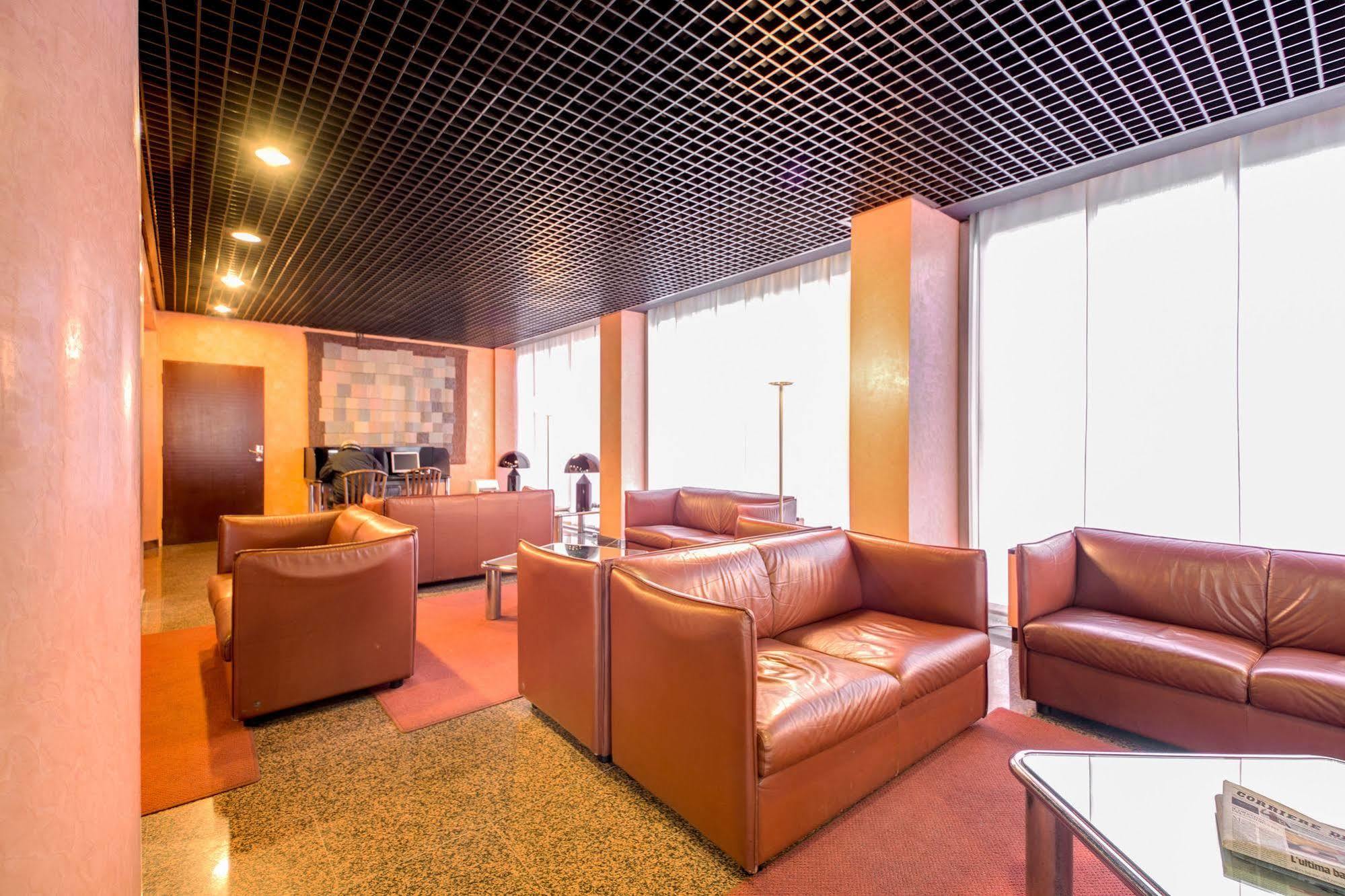 Hotel Galileo Milan Exterior photo